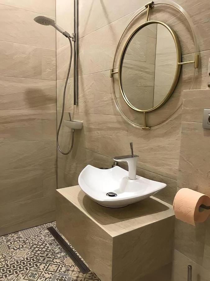 Belle Vue Ultracentral Apartments Temesvár Kültér fotó